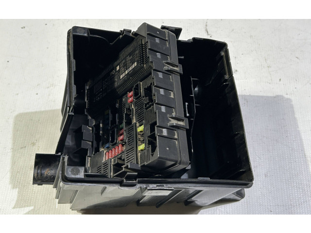 Pojistková skříňka 24382ez03b Nissan Titan 2017