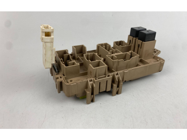 Блок предохранителей 611301 Subaru Forester SG