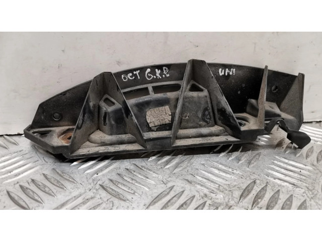 Задний держатель бампера