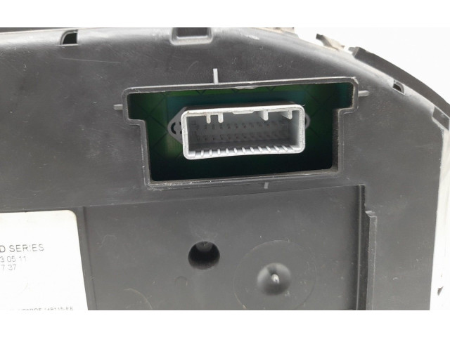 Панель приборов 8201060299   Renault Clio III       