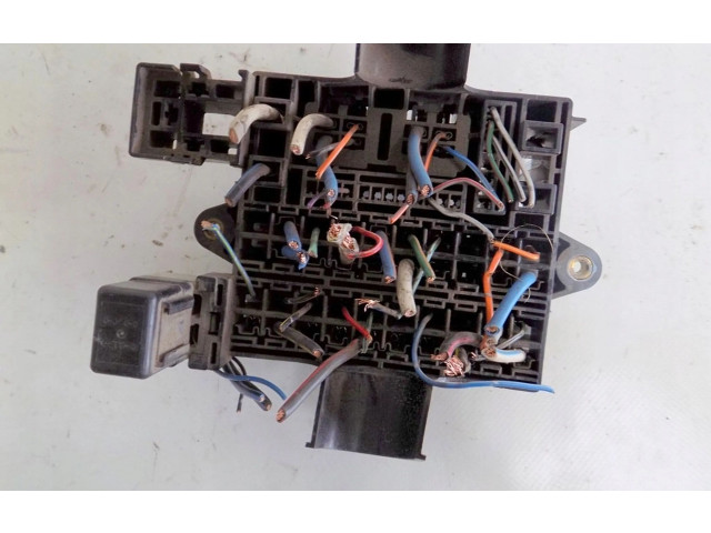 Pojistková skříňka Opel Monterey 1995