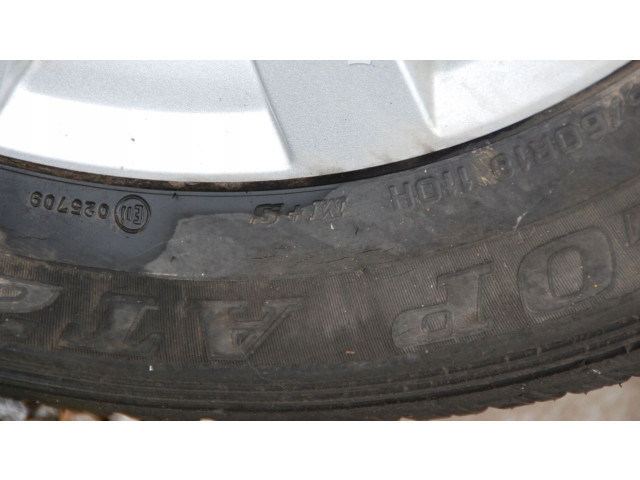 Přístrojová deska Mitsubishi Pajero 2004 200KM