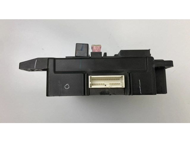 Блок предохранителей 8637A318 Mitsubishi Outlander