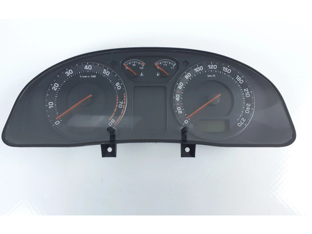 Панель приборов 3U0920810C, KL5496 Skoda Superb B5 (3U)