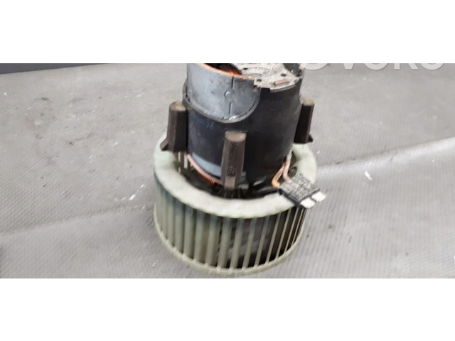 Вентилятор печки    17360031   Opel Meriva A