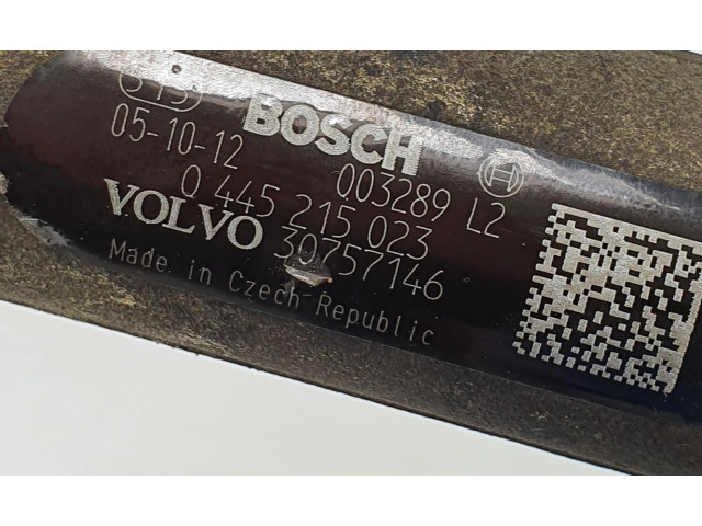 Топливная рампа 30757146   Volvo V70  