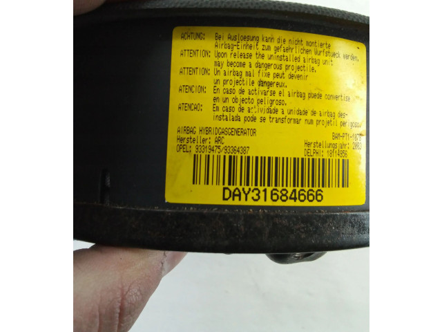 Подушка безопасности водителя 93319475 Vauxhall Meriva A