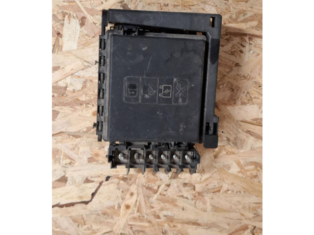 Pojistková skříňka 84044722, 812968063 Chevrolet Camaro 2016