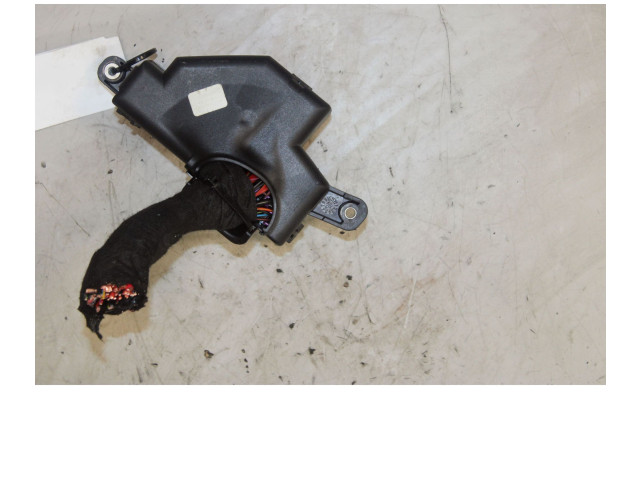 Блок предохранителей Skoda Superb B6 (3T)