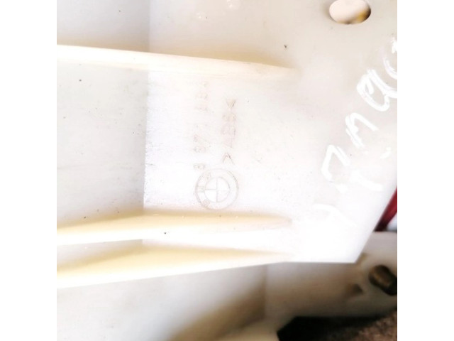 Pojistková skříňka 8371884 BMW 5 E39 2002