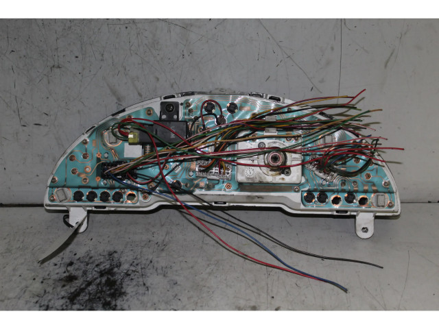 Přístrojová deska Nissan Serena 1991