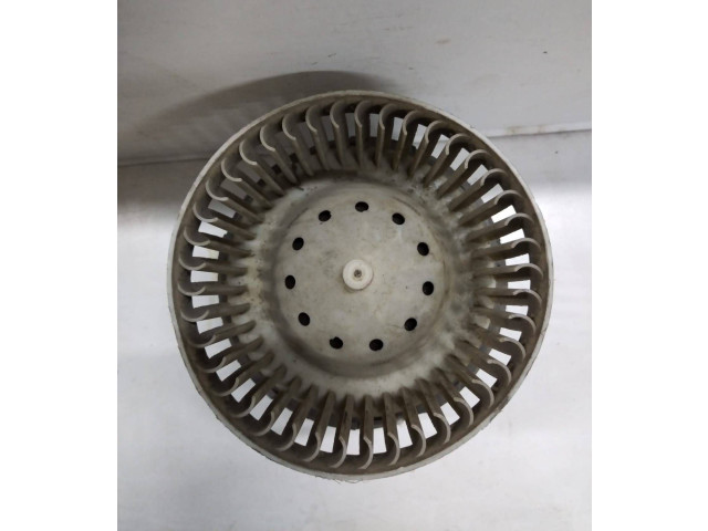 Вентилятор печки 52473678 Chevrolet Tahoe