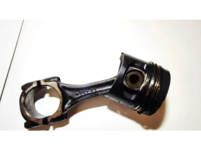  Поршень с шатуном  2008F, 022L  Rover 820 - 825 - 827 для дизельного двигателя 2.5