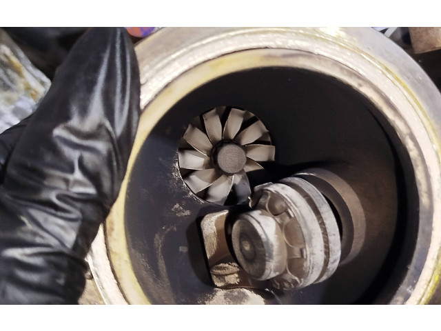 Турбина Volkswagen Golf VII 04C145703H для двигателя DKRF