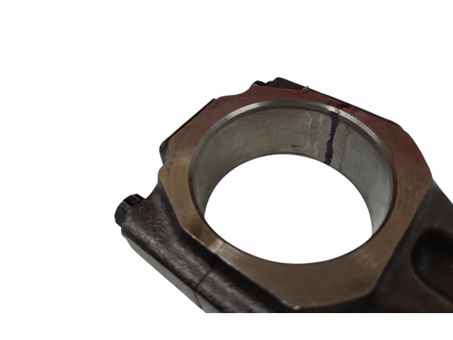 Шатун      Opel Antara  