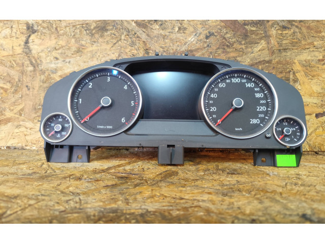 Přístrojová deska  Volkswagen Touareg II 2013 7P6920881G, 0263677076  