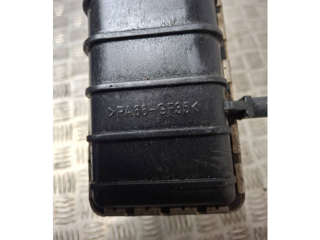 Интеркулер  PA66GF35   Volkswagen PASSAT B5.5 