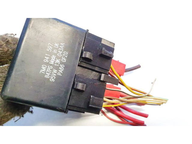 Блок предохранителей 7m0941597, 95vw13k043aa Ford Galaxy