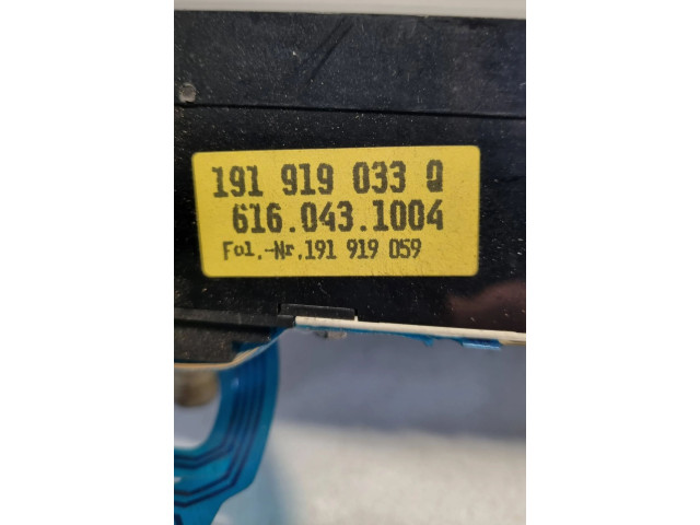 Панель приборов 191919033Q, 6160431004 Volkswagen Golf II