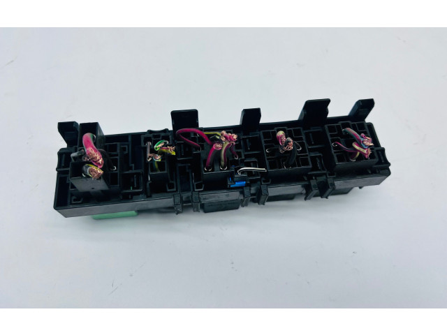 Pojistková skříňka 7N0937503A Volkswagen Tiguan 2008