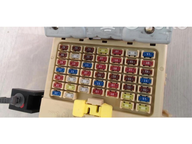 Pojistková skříňka 95400H8440, 95400H8440 KIA Rio 2017