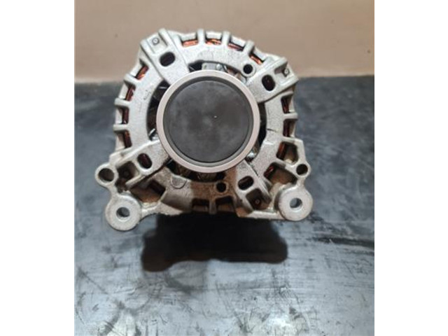 Генератор 04E903015A, 04E903015A Volkswagen Golf Sportsvan DKRF