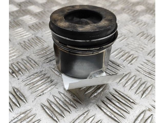 Píst 07L107065K Audi A6 S6 C6 4F CDYA