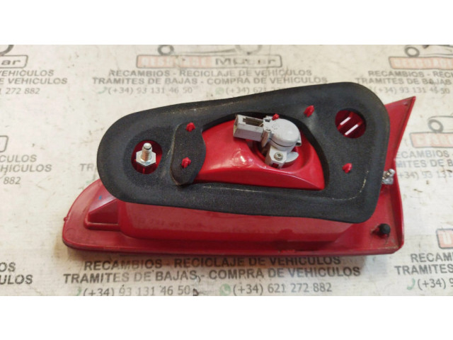 Задний фонарь Alfa Romeo GT