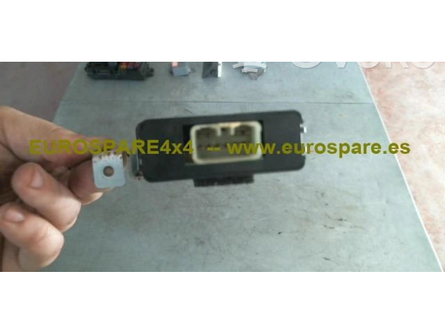 Блок предохранителей 077300-1771, 077300-2400 Mitsubishi Montero