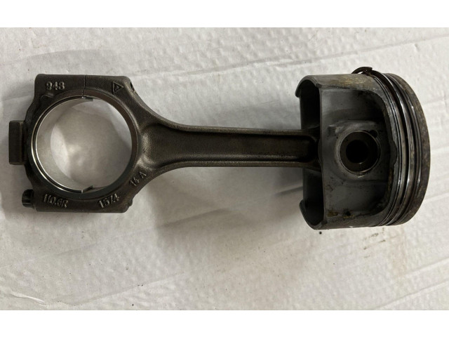 Поршень 94810304572 Porsche Cayenne (92A)