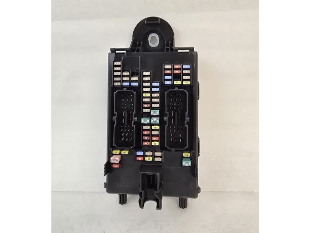 Pojistková skříňka 31682732 Volvo V60 2018