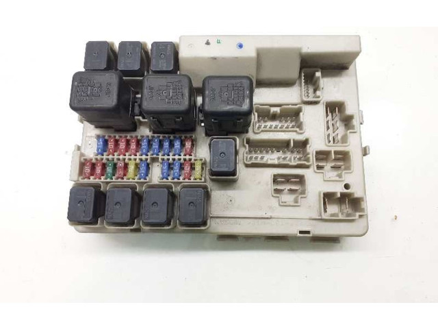 Pojistková skříňka 284B7CD710 Nissan Murano Z50 2004