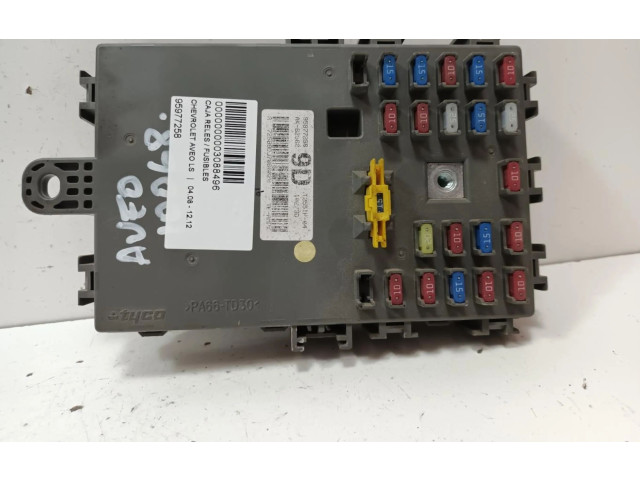 Блок предохранителей 96867123   Chevrolet Chevy Van      