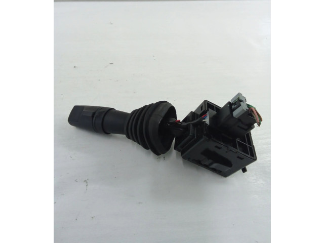 Ручка стеклоочистителей 202005410   Chevrolet Captiva