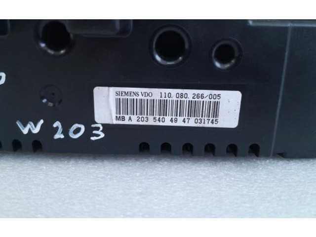 Přístrojová deska Mercedes-Benz C W203 2004 A2035404947