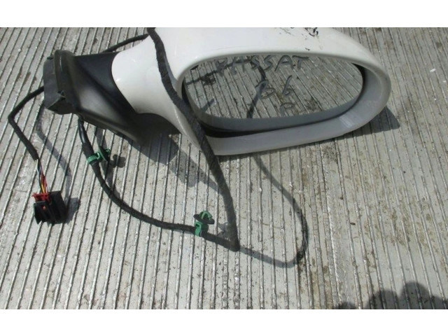 Зеркало электрическое        Volkswagen PASSAT B6  2005 - 2010 года   
