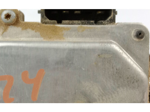 Моторчик заднего дворника 2K0955712C    Volkswagen Caddy