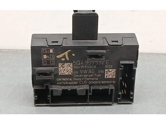 Блок управления двигателя 5q4959592e, delanteroderecho   Skoda Superb B8 (3V)