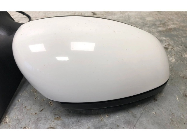 Зеркало электрическое Skoda Fabia Mk2 (5J) 2007 - 2014 года