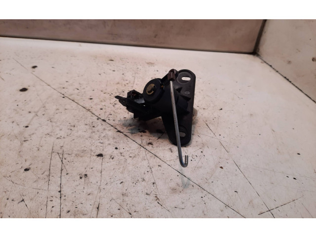 Zámek zadních dveří Opel Zafira A 2004