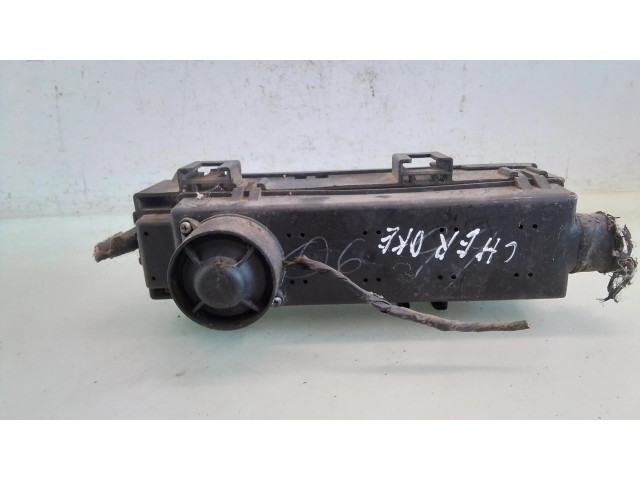 Блок предохранителей Jeep Grand Cherokee (WJ)