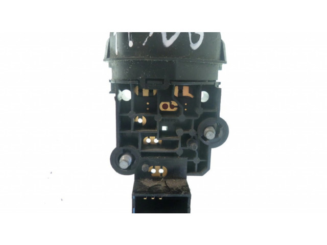 Мултифункционный включатель управления / ручка