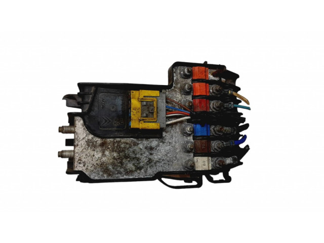 Узел подключения плюсовых проводов