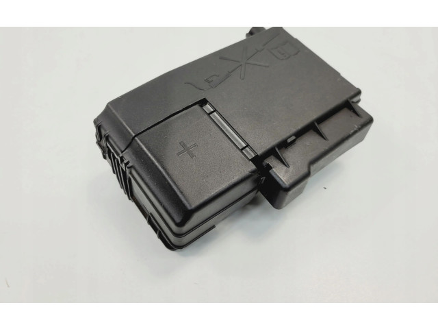 Блок предохранителей 525230582 Opel Meriva B