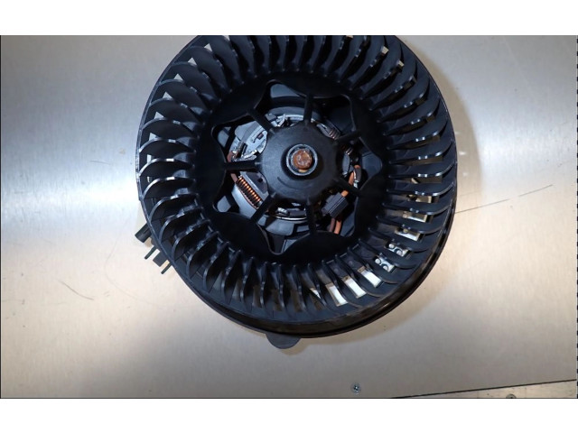 Вентилятор печки 5Q1819021J Volkswagen Golf VII