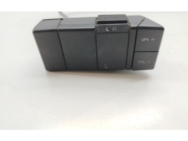 Радио/ проигрыватель CD/DVD / навигация Renault Clio I