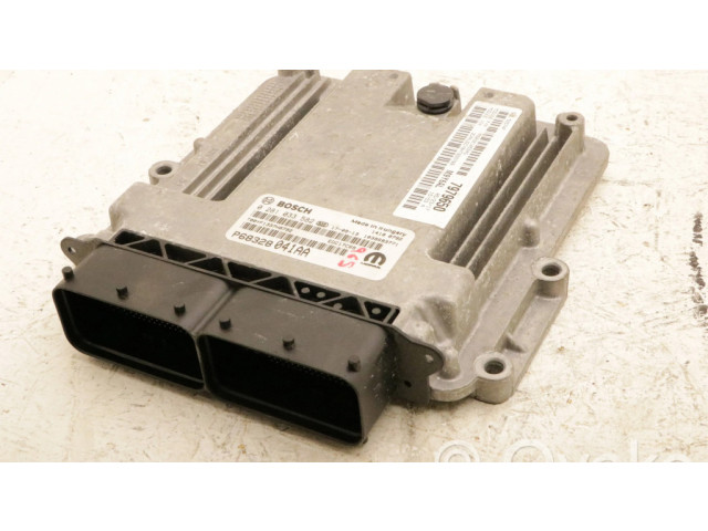 Блок управления двигателя 0281033582, p68328041aa Jeep Compass