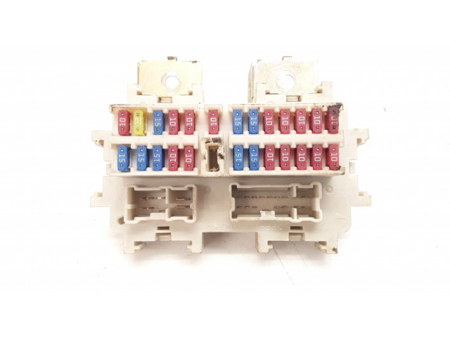 Блок предохранителей Nissan Titan