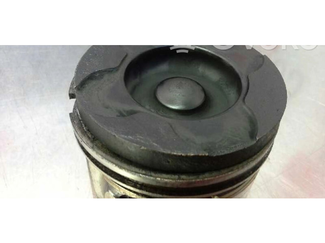  Поршень 9HXDV6ATED4   Peugeot Partner  