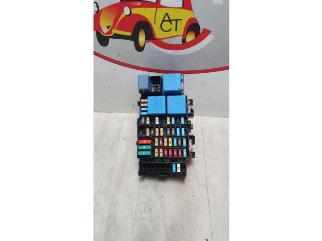 Блок предохранителей Dacia Sandero